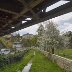 Sous le pont. מראה מתחת לגשר